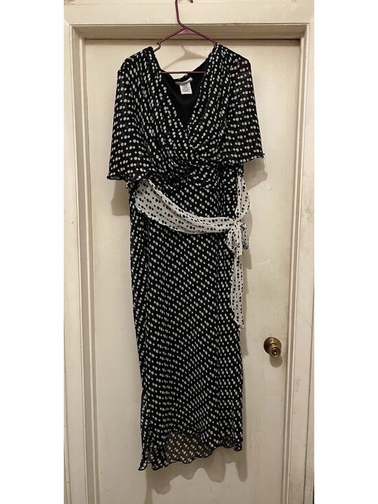 Citi Dress Dresses & Skirts - Women’s Black & White Polka Dot Midi Sheer Overlay Faux Wrap Dress Size 24W